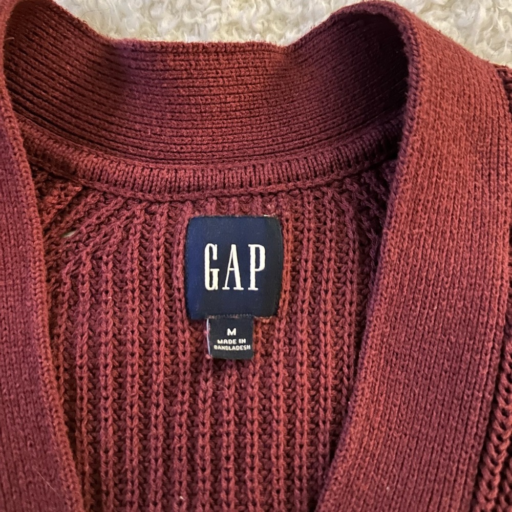 GAP Women's Burgundy Knit Cardigan